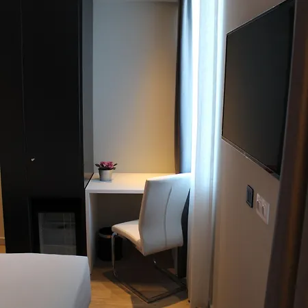 Star Airport 3* Lisbon