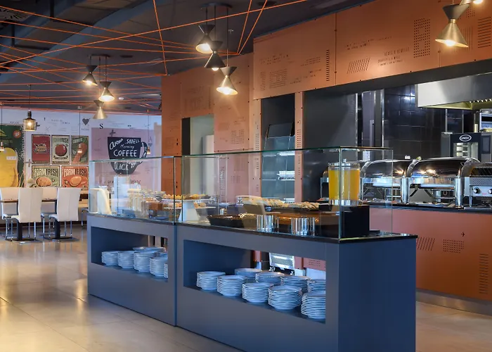 Hotel Star Airport 3*